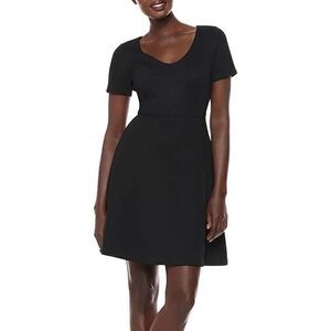 🖤 Short Sleeve Textured Bateau Fit and Flare Little Black Dress SIZE 4 NEW